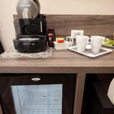 Window On Πανσιόν Ρώμη