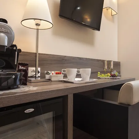 Window On Πανσιόν Ρώμη