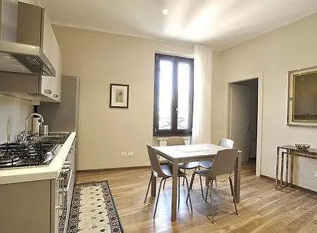 Window On Πανσιόν Ρώμη