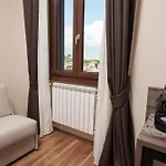 Window On ゲストハウス 4*