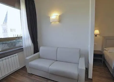 Window On بيت ضيافة روما