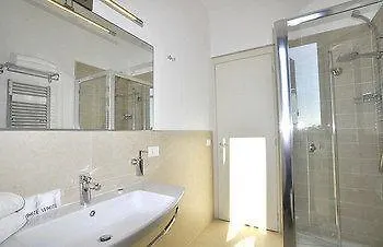 Window On Guest house 4*