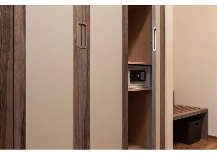 Window On Guest house 4*